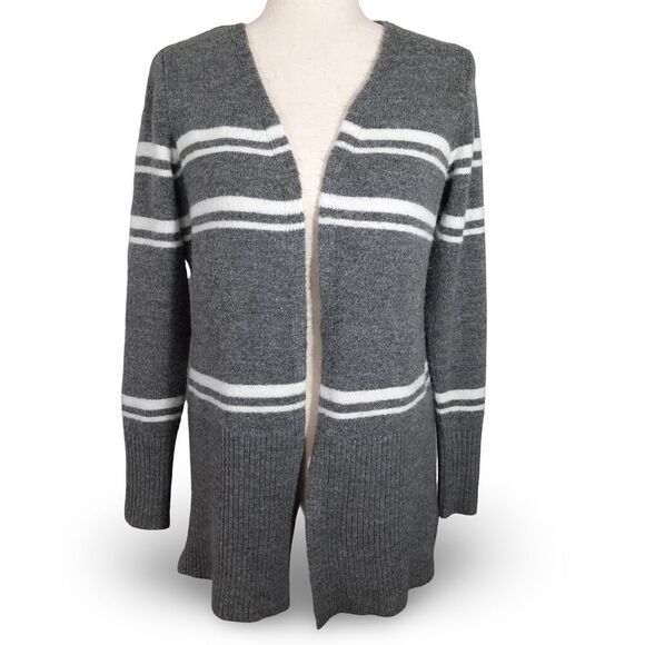 Pink Rose Knit Cardigan Size Medium Striped Gray & White Classic Preppy Academia - Picture 1 of 12